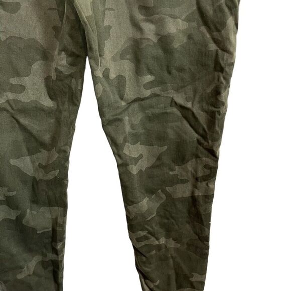 AMERICAN EAGLE SUPER HI RISE JEGGING Camo Next Level Stretch Jeans Green sz 6 R - Picture 13 of 16